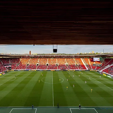 Eden Slavia Appartamento Praga